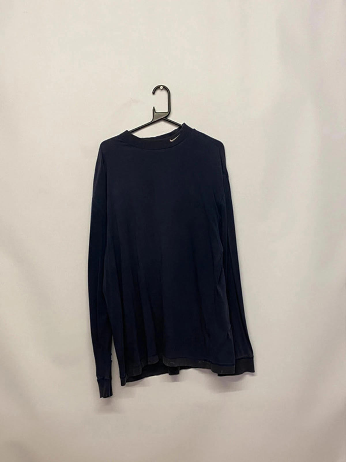 Vintage Nike Navy Long Sleeve Sweatshirt – Size L