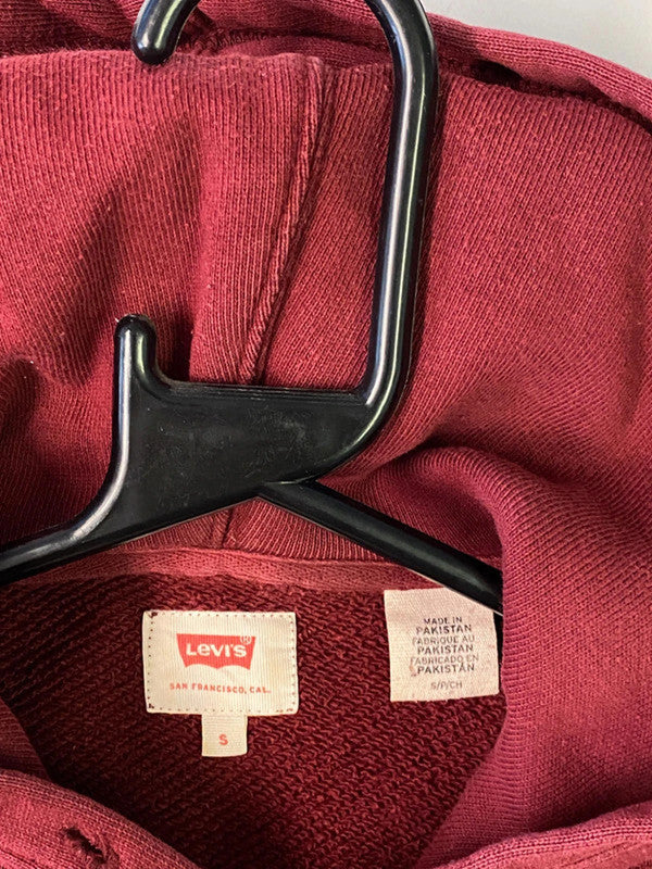 Levi’s Burgundy Embroidered Logo Hoodie – Size S, Vintage Wash Style
