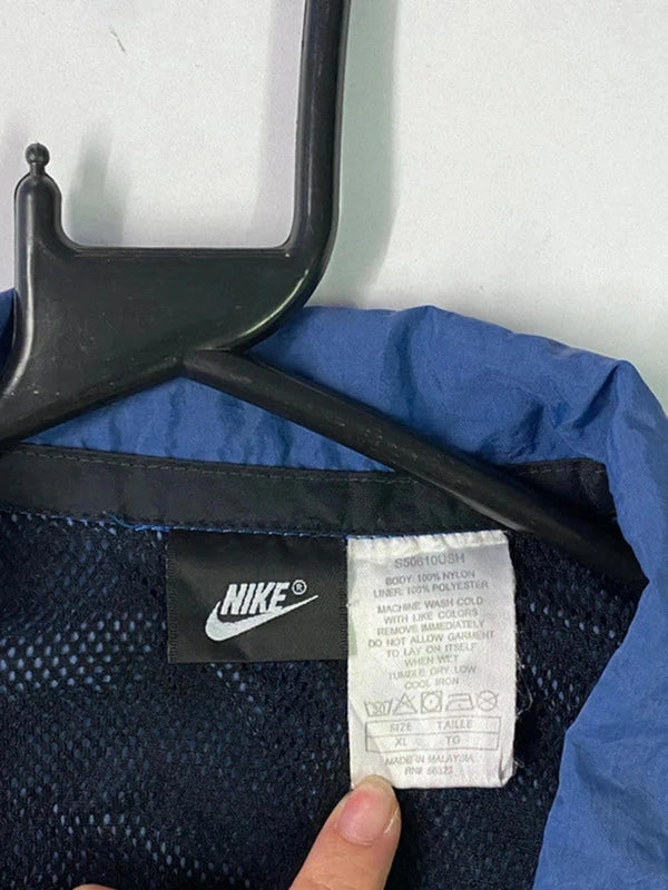 Vintage Nike Navy Blue Windbreaker – Size XL – Made in Malaysia – 90s Style