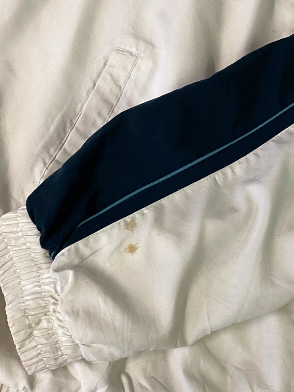 Vintage Umbro White & Navy Full-Zip Track Jacket – Retro 90s Sportswear