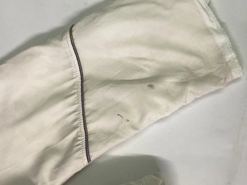 Vintage Nike Cream Hooded Windbreaker Jacket – Size M (160 cm)