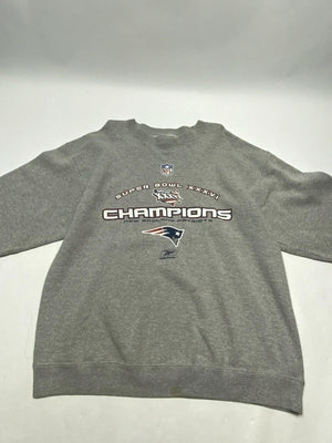 Reebok NFL New England Patriots Super Bowl XXXVI “Champions” Sweatshirt