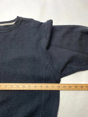 Vintage Russell Athletic Black Crewneck Sweatshirt – Classic Fit