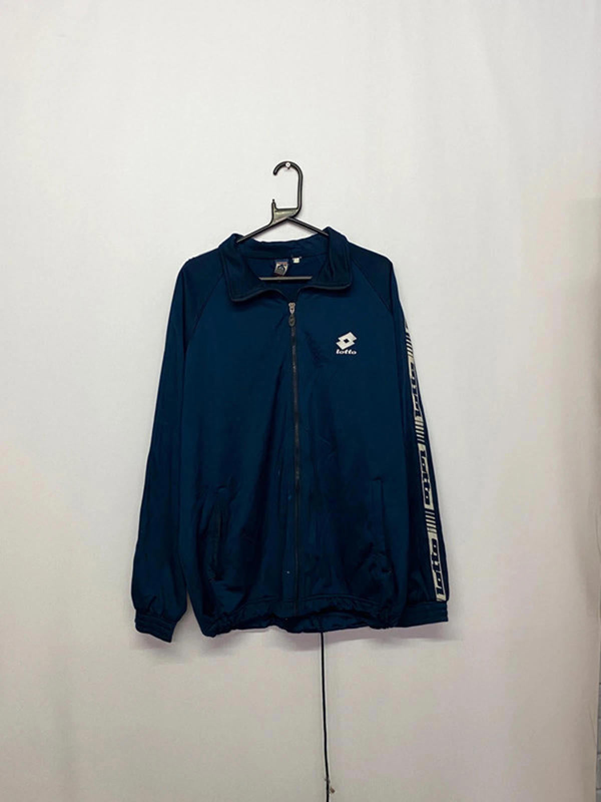 Vintage Lotto Track Jacket – Navy Blue with Logo Sleeves (Italian Design)