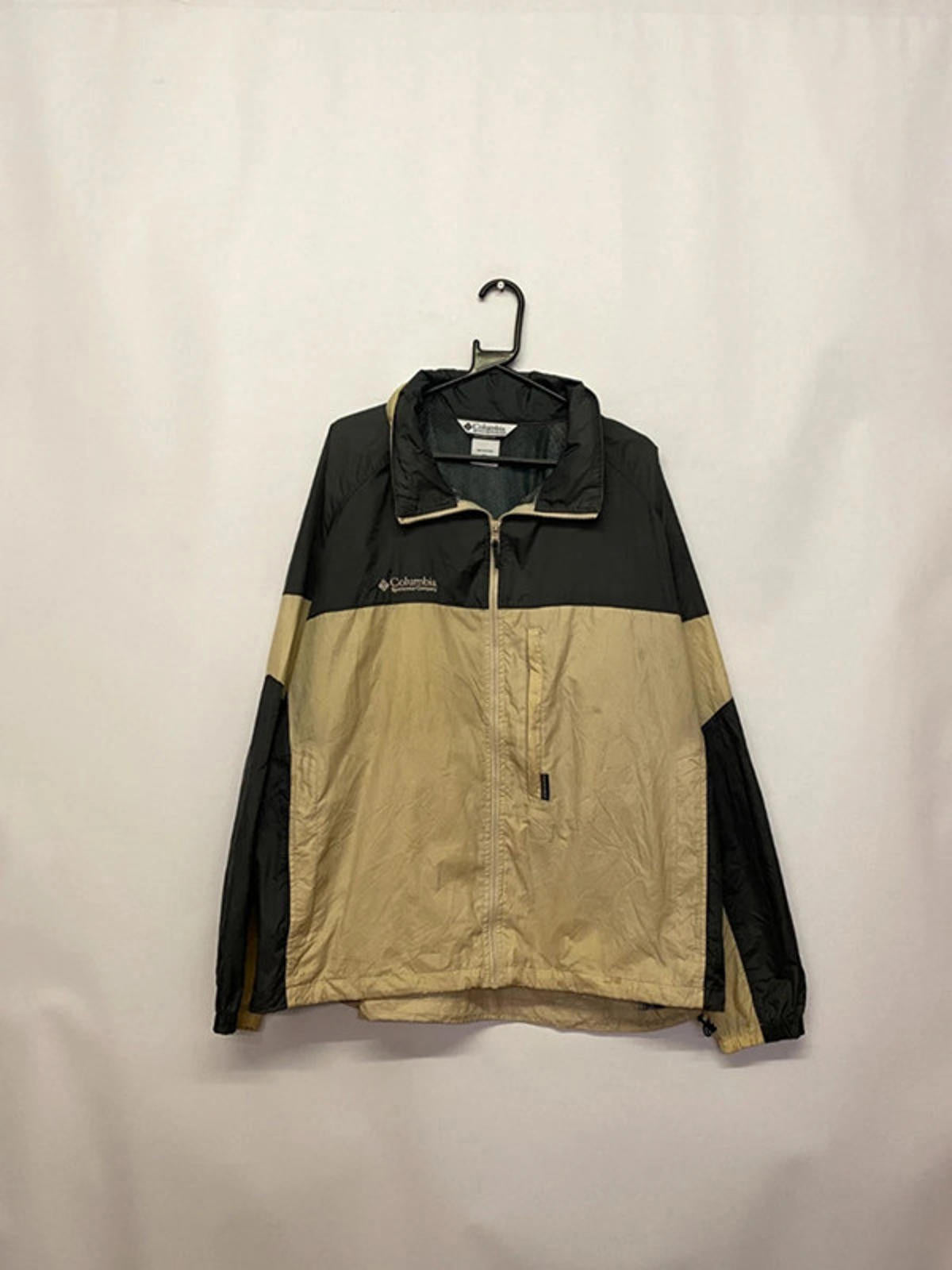 Vintage Columbia Sportswear Beige & Green Windbreaker Jacket