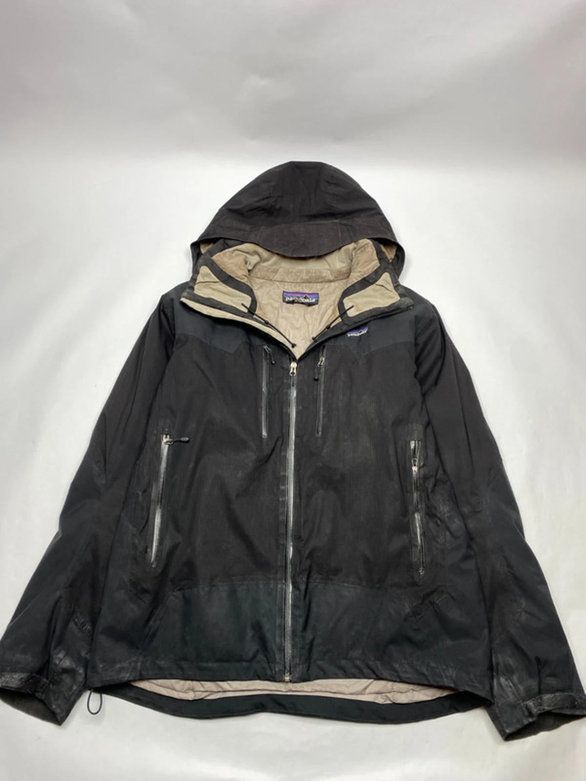Patagonia Black Technical Waterproof Shell Jacket (Men’s L)