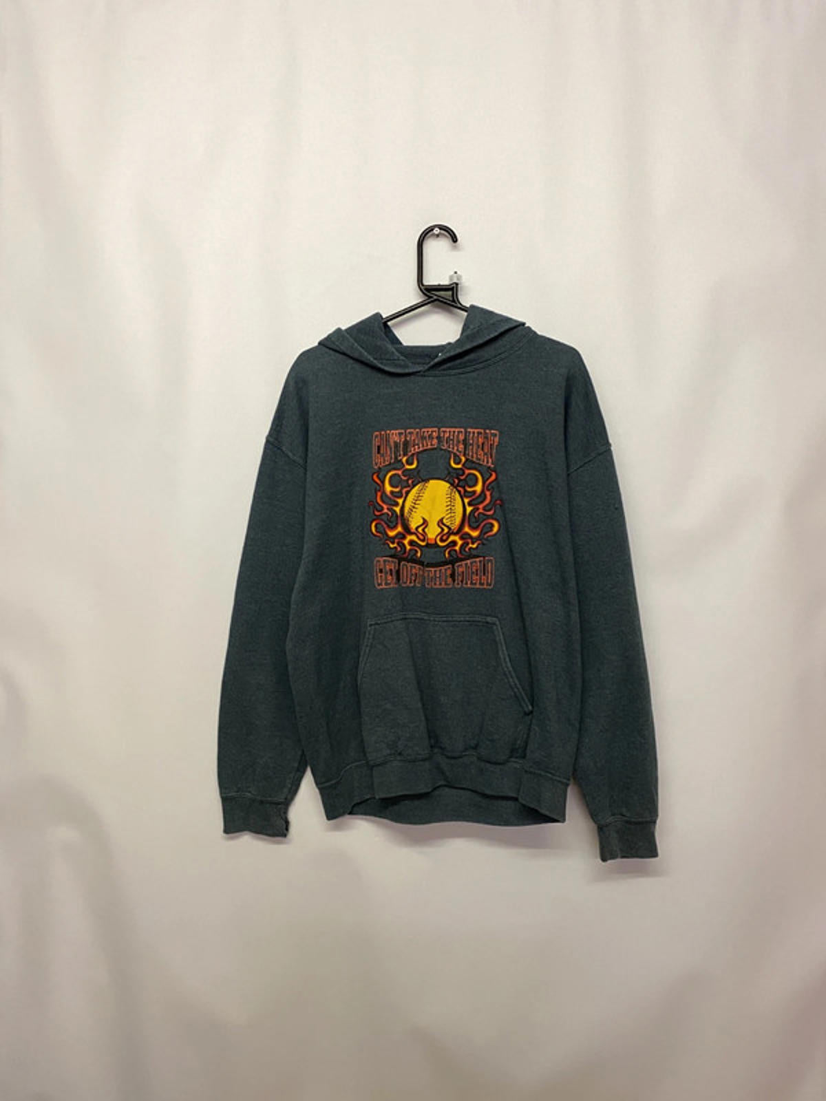 Vintage “Can’t Take The Heat” Softball Hoodie Size L