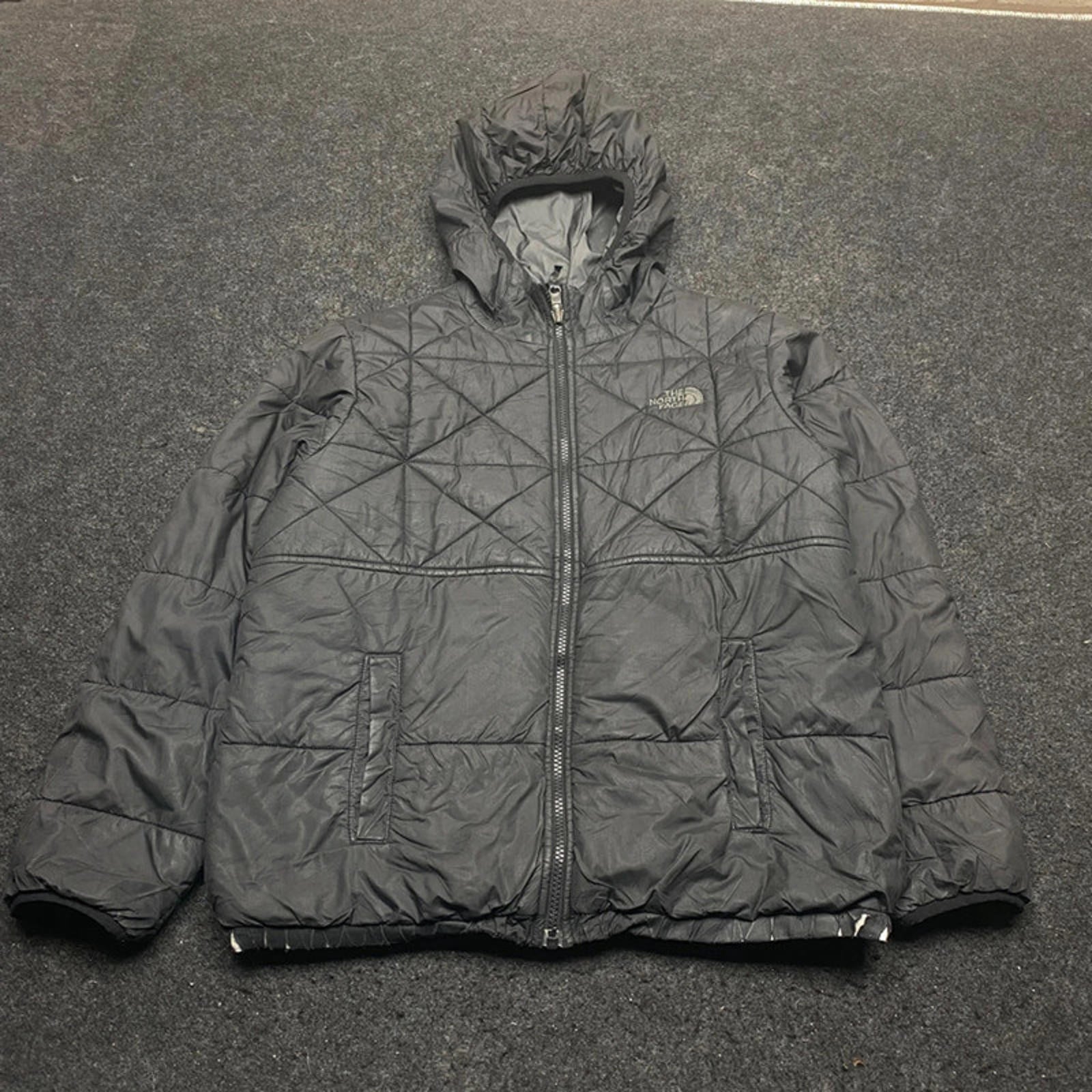Black-Grey The North Face Reverse Puffer Jacket Men's Small