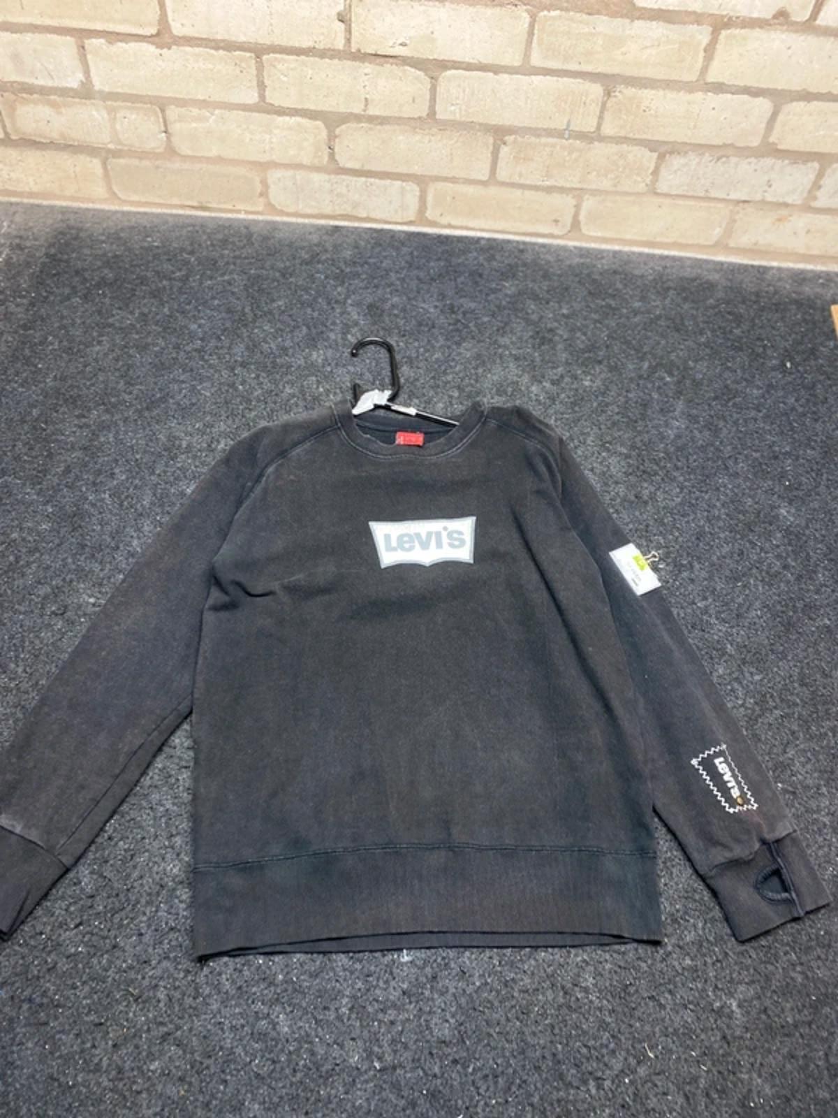 Levi’s Red Tab Sweatshirt Black Logo Crewneck Jumper