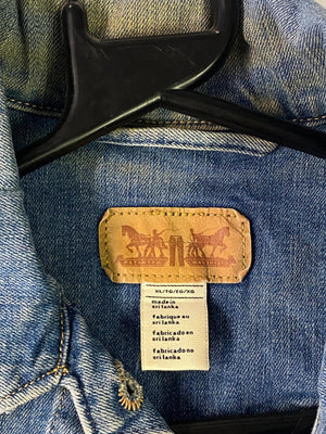 Levi’s Sleeveless Denim Vest – Light Wash, Size XL