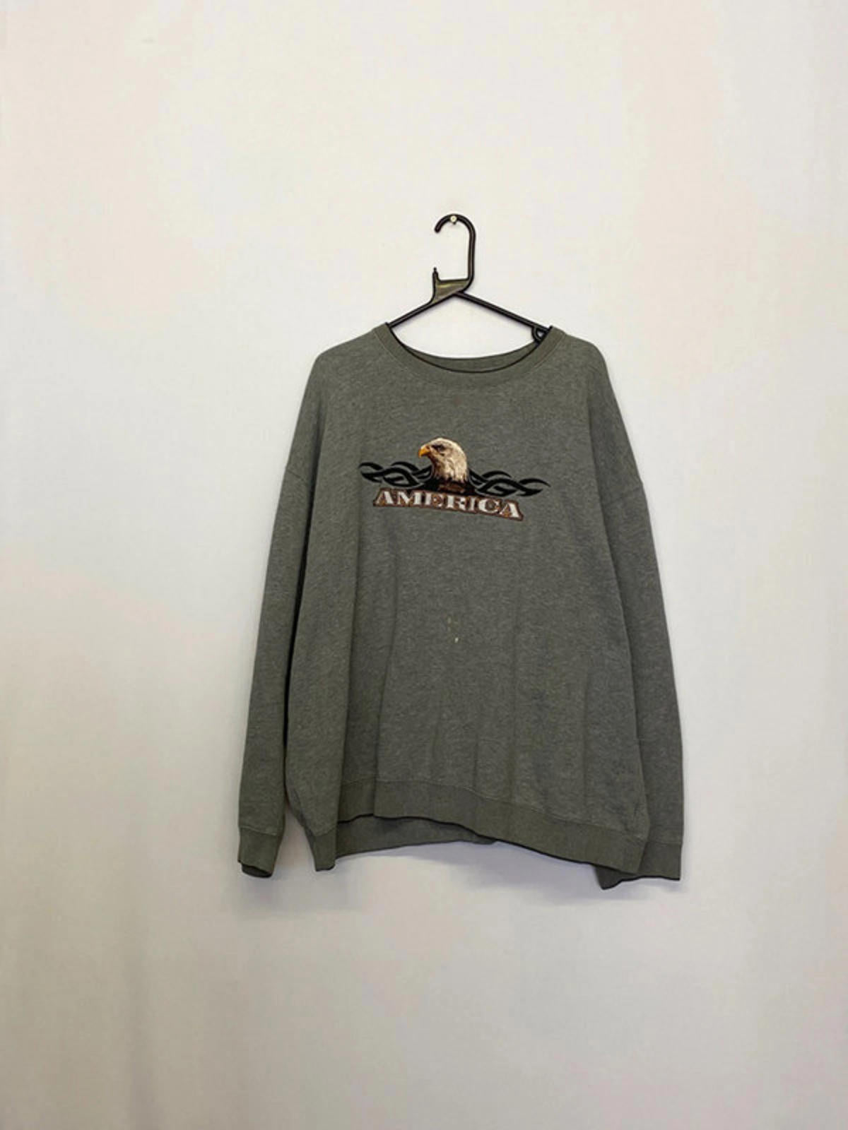 Vintage Grey  Bald Eagle Sweatshirt – Oversized Fit