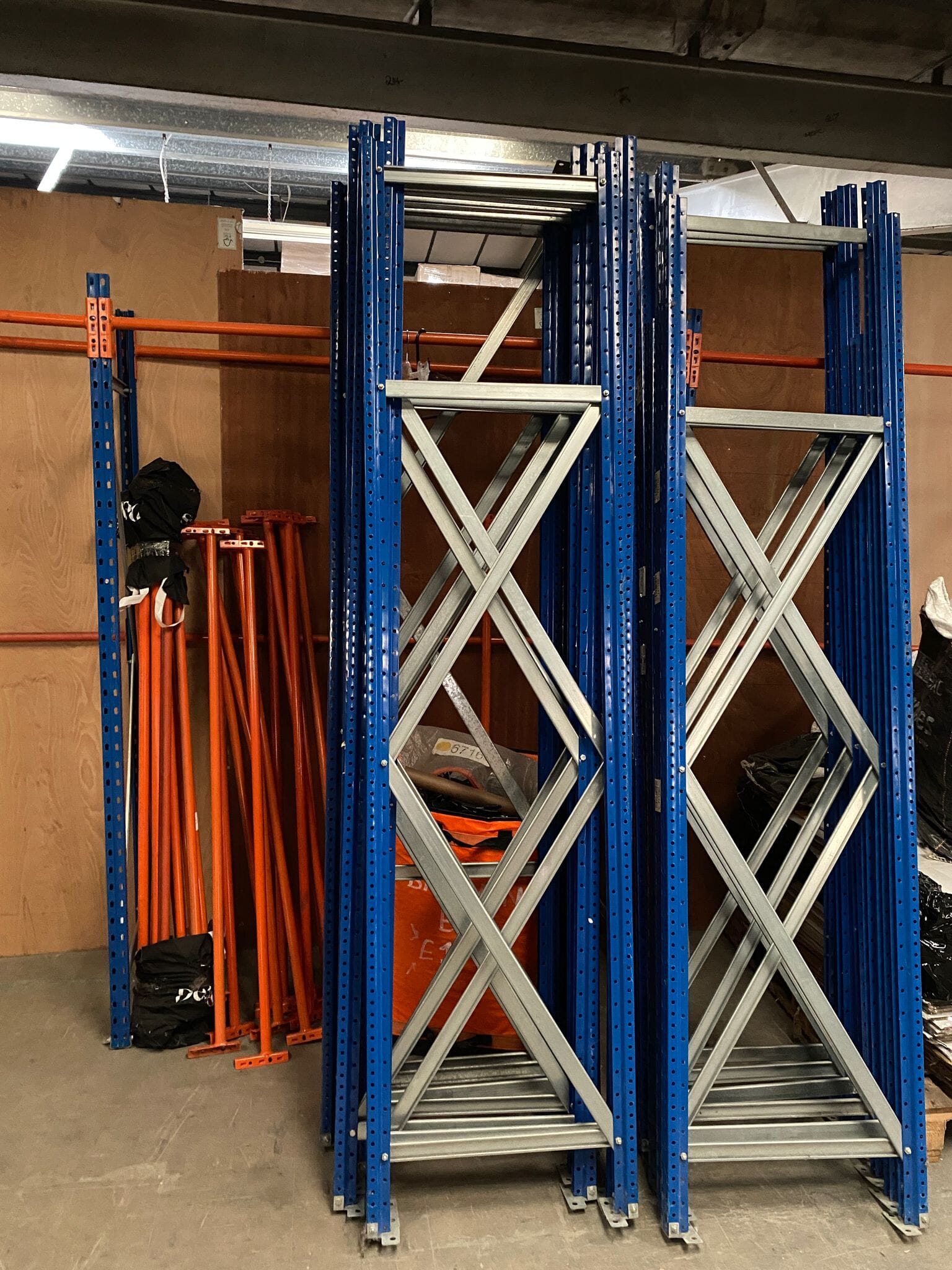 WAREHOUSE PALLET RACKING GOOD CONDITION UPRIGHTS Northern Pole Vintage Wholesale 