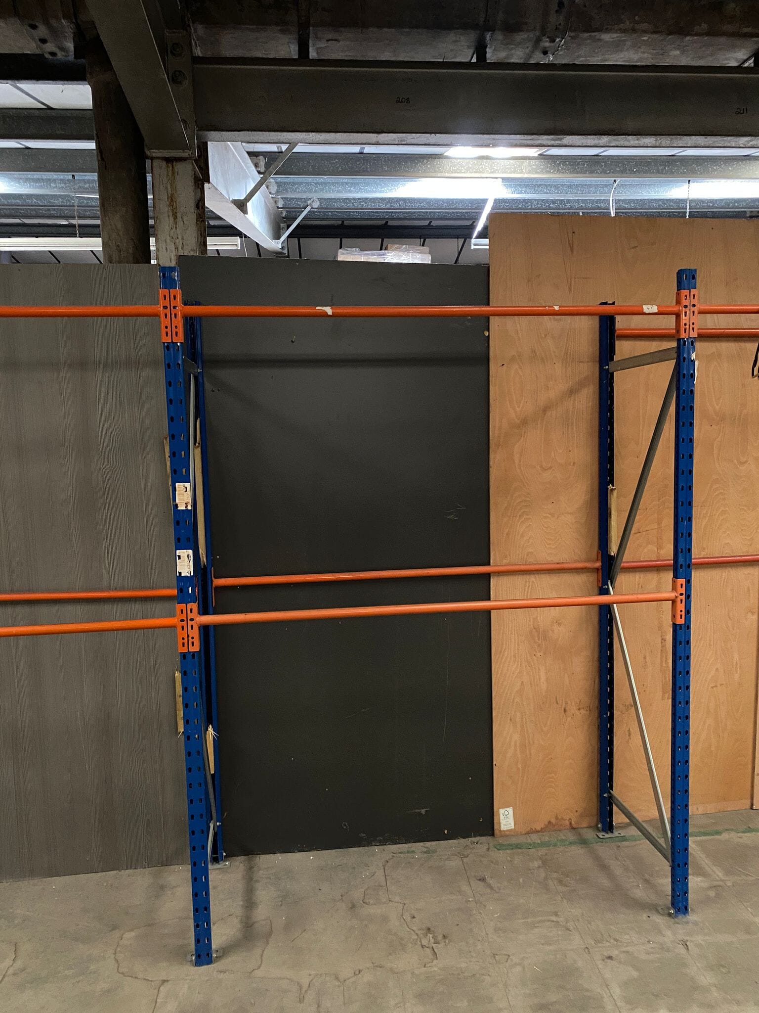 WAREHOUSE PALLET RACKING GOOD CONDITION UPRIGHTS Northern Pole Vintage Wholesale 