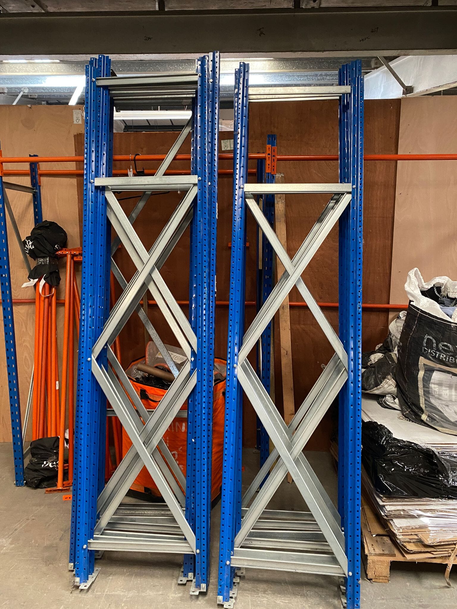 WAREHOUSE PALLET RACKING GOOD CONDITION UPRIGHTS Northern Pole Vintage Wholesale 